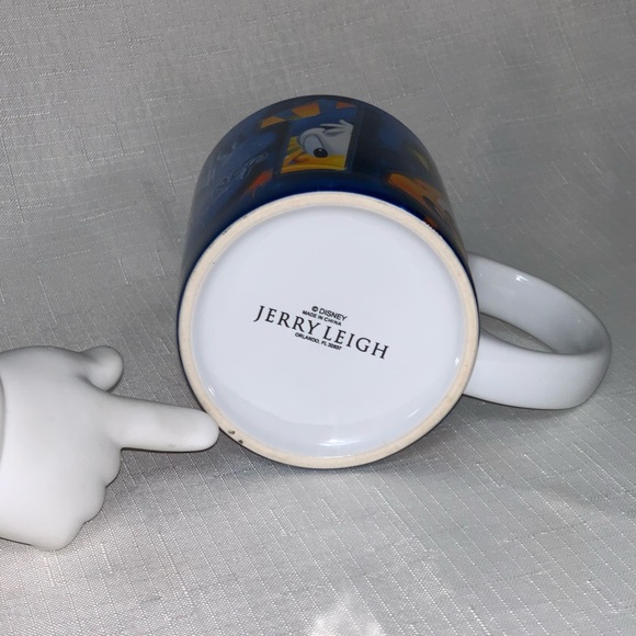 Disney WDW Mickey Mouse Graphic Coffee Mug Tea Collectible 2012 Florida Donald - Picture 6 of 9